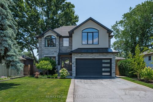 992 Wales Ave, Mississauga, ON, L5E1K5 | Card Image