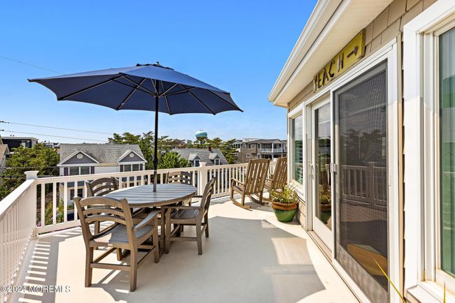 27 17 Th St, House other with 5 bedrooms, 5 bathrooms and null parking in Surf City NJ | Image 34