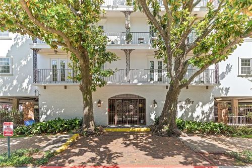 apt-303-1765 Coliseum St, New Orleans, LA, 70130-4782 | Card Image