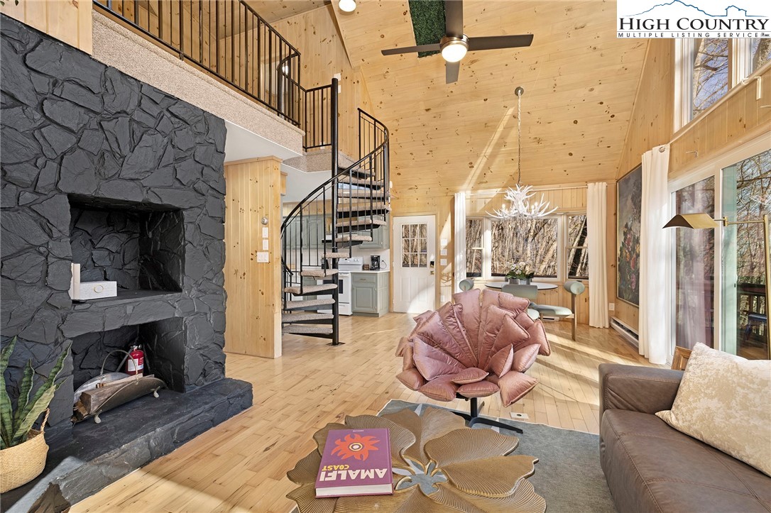 Residential in Seven Devils 4