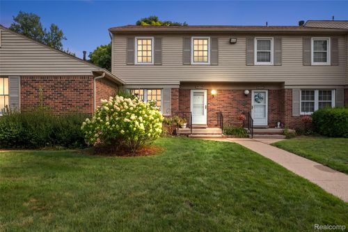 24224 Bashian Dr, Novi, MI, 48375-2920 | Card Image