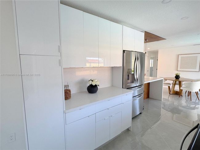 8911 Nw 7 Th Ct, House other with 3 bedrooms, 2 bathrooms and null parking in Pembroke Pines FL | Image 13