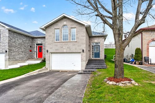 733 Tanner Dr, Kingston, ON, K7M8Y2 | Card Image
