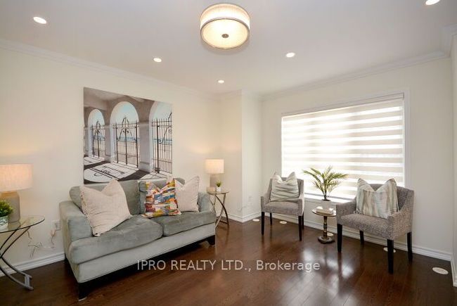 867 Fowles Crt, House attached with 4 bedrooms, 3 bathrooms and 2 parking in Milton ON | Image 15