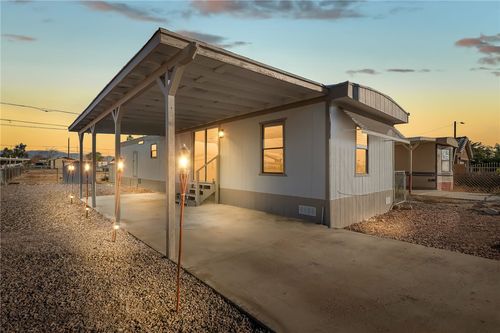 2038 Clearwater Dr, Bullhead City, AZ, 86442-5350 | Card Image