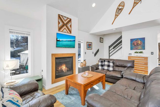 62 Sands St, House other with 3 bedrooms, 2 bathrooms and null parking in Rochon Sands AB | Image 8