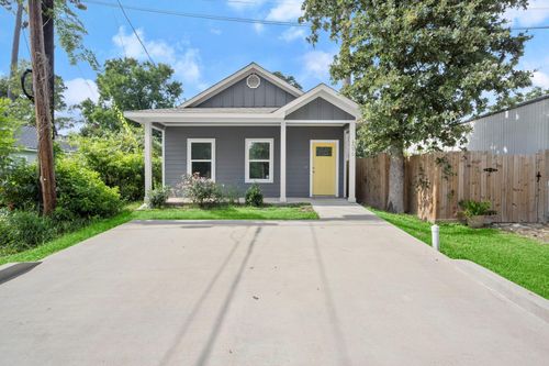 16670 Meadowcroft, Montgomery, TX, 77316-6750 | Card Image