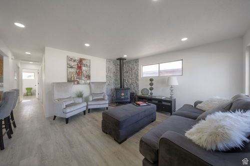 1301 N 1500 W, Salt Lake City, UT, 84116-1646 | Card Image