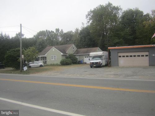 527 Mill Creek Rd, MANAHAWKIN, NJ, 08050-3309 | Card Image
