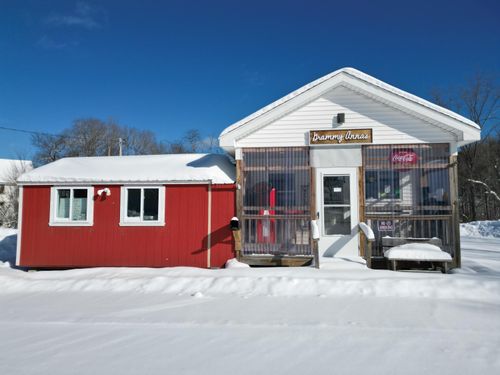 7 Park Street, Springfield, ME, 04487 | Card Image