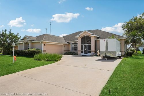 107 Orange Rd Ne, Lake Placid, FL, 33852-9418 | Card Image