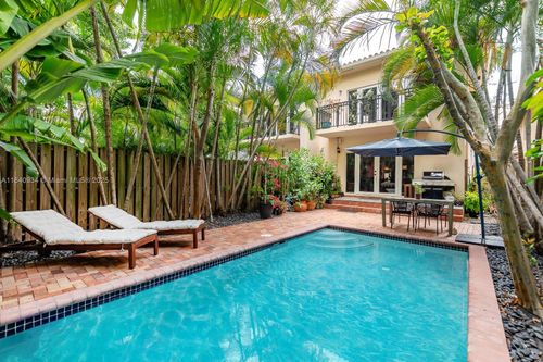 3166 Indiana St, Coconut Grove, FL, 33133-4413 | Card Image