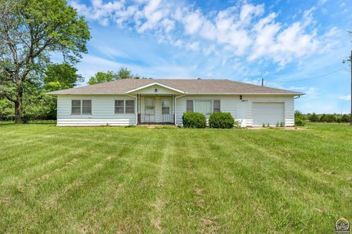7160 74th St, Meriden, KS, 66512-9069 | Card Image