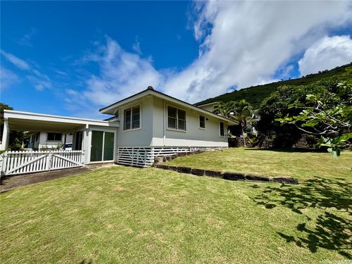 apt-a-2448 A E Manoa Rd, Honolulu, HI, 96822-6916 | Card Image