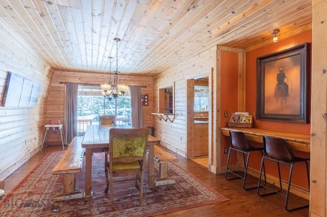 286 Mule Deer Rd, House other with 3 bedrooms, 4 bathrooms and null parking in West Yellowstone MT | Image 10