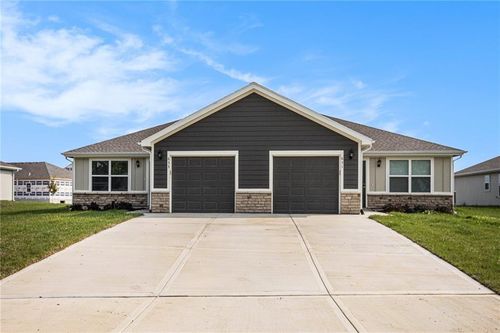 633-631-633 Fall Meadow Ln, Belton, MO, 64012 | Card Image