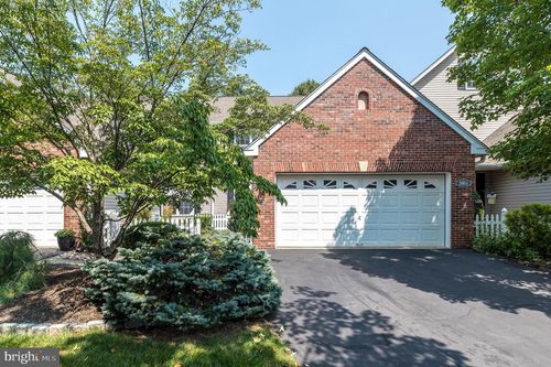 1051 Kingsdown Ct, AMBLER, PA, 19002-1835 | Card Image