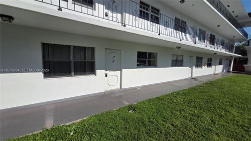 apt-104-2420 Johnson St, Hollywood, FL, 33020-3944 | Card Image