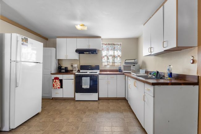 206 Ne 538 Th Ave, House other with 3 bedrooms, 2 bathrooms and null parking in OLD TOWN FL | Image 12