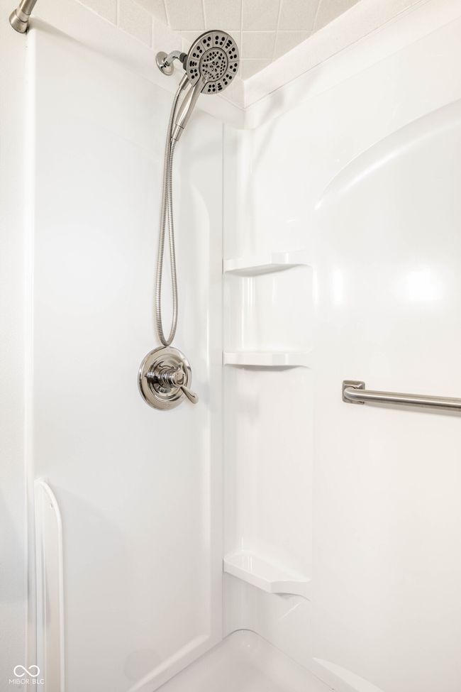 main level walk in shower | Image 18