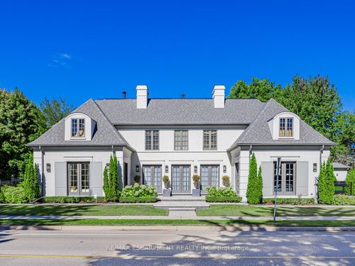 393 Maple Grove Dr, Oakville, ON, L6J4V8 | Card Image