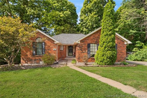 4637 Shadyview Dr, Floyds Knobs, IN, 47119-9330 | Card Image