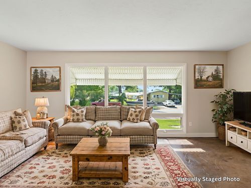 427 S Spruce St, Townsend, MT, 59644-2811 | Card Image