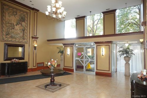 apt-5f-11 Park Ave, Mount Vernon, NY, 10550-2171 | Card Image