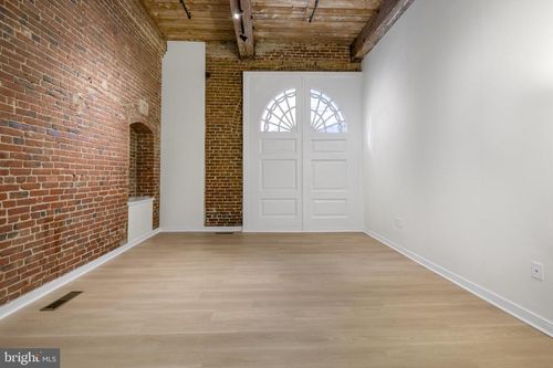 apt-109-303 Vine St, PHILADELPHIA, PA, 19106-1143 | Card Image