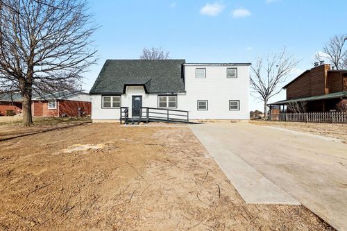 14 Woodland Dr, Augusta, KS, 67010-2314 | Card Image