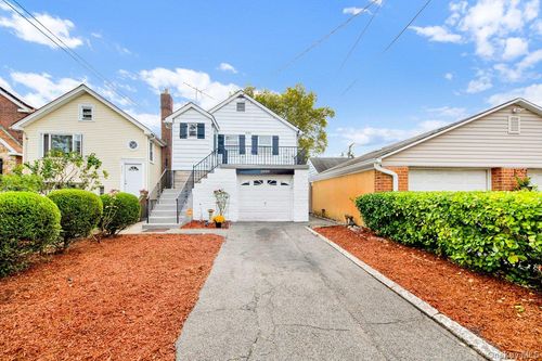 3088 Mullan Pl, Bronx, NY, 10465-4004 | Card Image