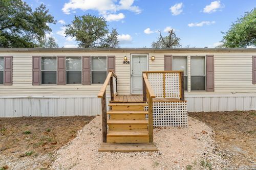 1606 Terrell Bnd, San Antonio, TX, 78264-4228 | Card Image