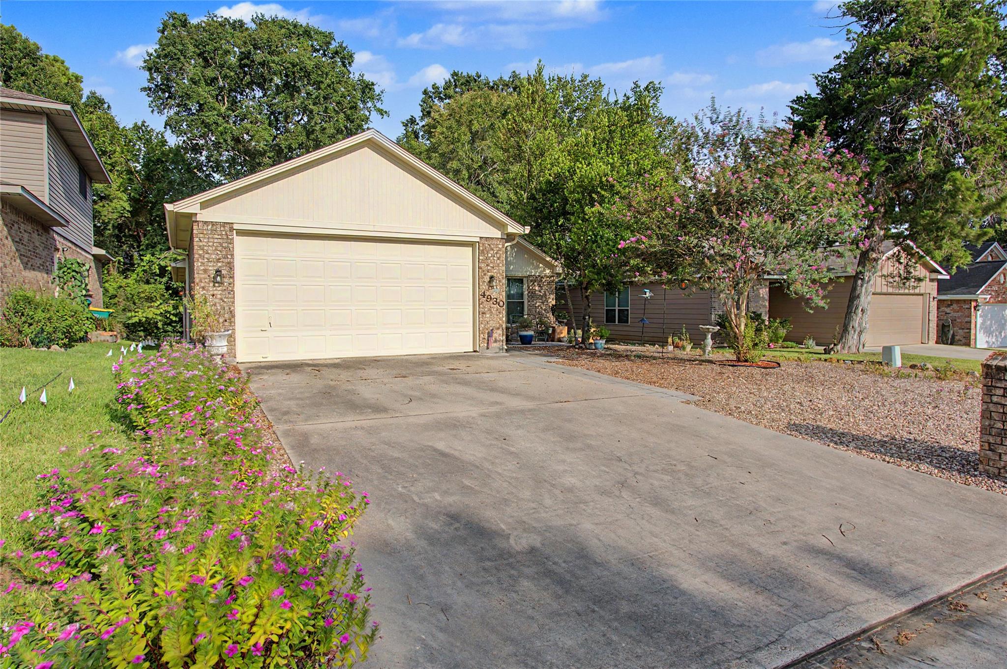 Residential in Willis