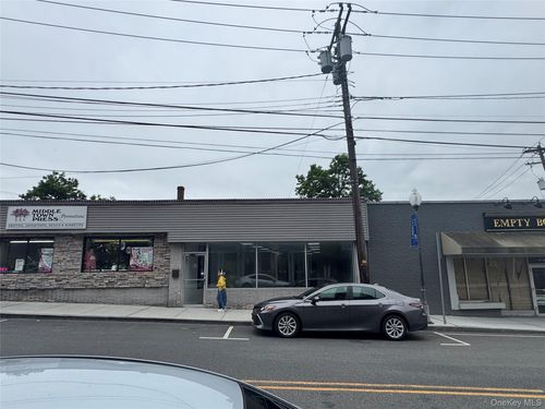 20-26 W Main St, Middletown, NY, 10940-5716 | Card Image