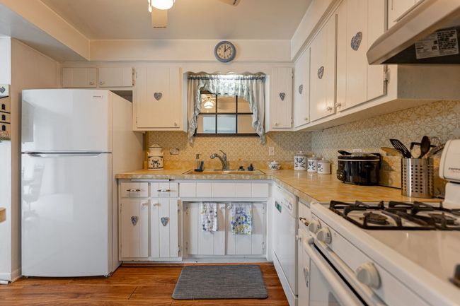 APT-204 - 7100 99 Th St, Condo with 2 bedrooms, 2 bathrooms and 1 parking in Chicago Ridge IL | Image 6