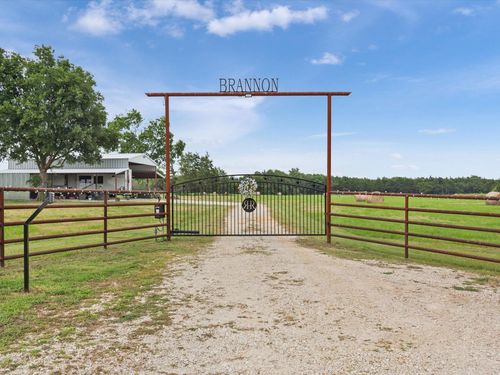 667 Lcr 439, Mexia, TX, 76667-4762 | Card Image