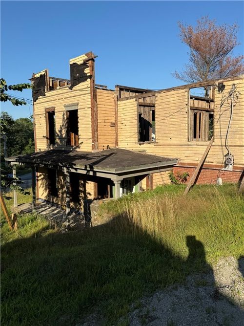 30 Hope Furnace Rd, Hope, RI, 02831-1400 | Card Image