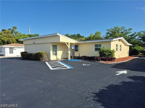 1625 Colonial Blvd, Fort Myers, FL, 33907-1101 | Card Image