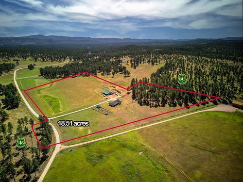 12073 Fox Ridge Rd, Custer, SD, 57730-8159 | Card Image