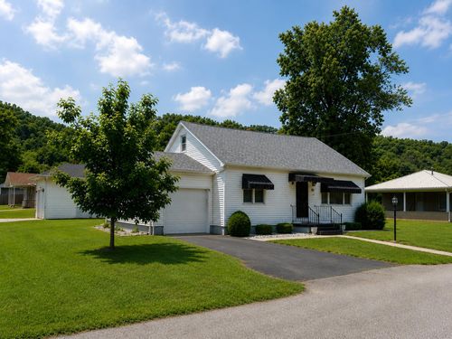 304 Brindley Avenue, Vevay, IN, 47043 | Card Image