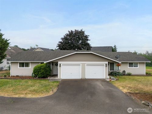 17622-17624 17622 30th Avenue Ct E, Tacoma, WA, 98446-1113 | Card Image