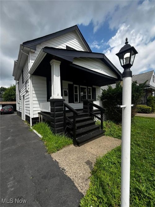 5188 Philip Ave, Maple Heights, OH, 44137-1446 | Card Image