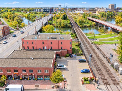 102-11 4th St S, Moorhead, MN, 56560-2608 | Card Image