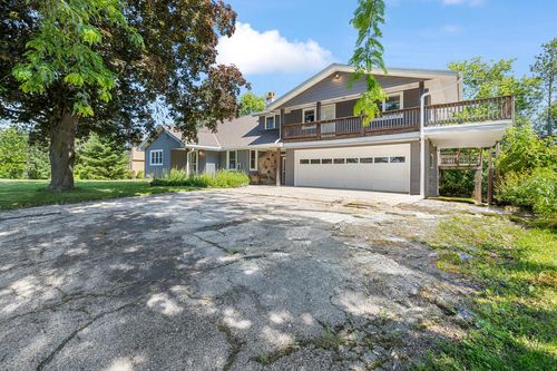 W 1225 Floral Park Lane, Osceola, WI, 53010 | Card Image