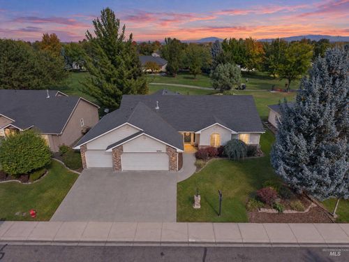 3968 W Teter St, Meridian, ID, 83646-3978 | Card Image