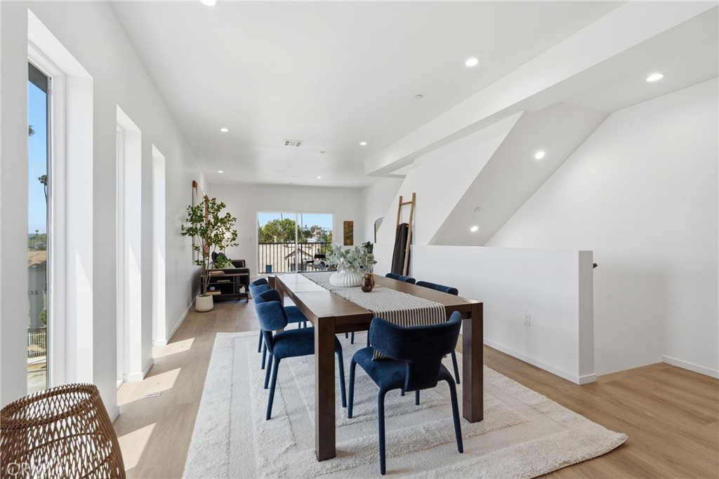 Residential Lease in Los Angeles 4