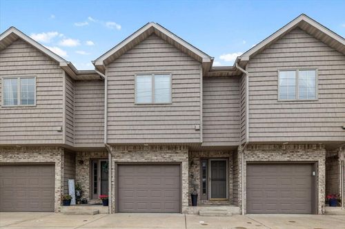 18 Northshore Dr, La Porte, IN, 46350-3079 | Card Image