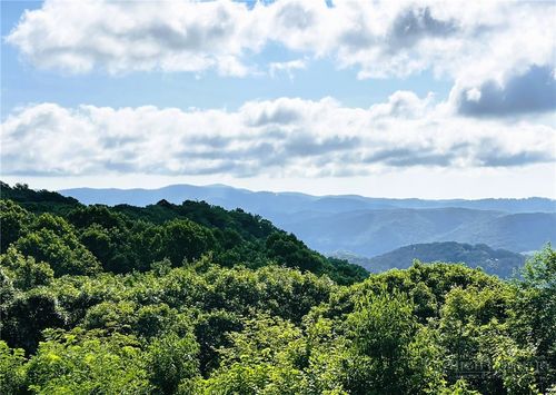321-164 Hanging Rock Villas, Seven Devils, NC, 28604-8746 | Card Image