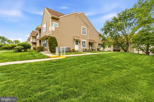 1014 Scotswood Ct, MOUNT LAUREL, NJ, 08054-1820 | Card Image
