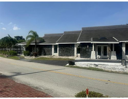4608 Bayberry Ln, Tamarac, FL, 33319-3111 | Card Image